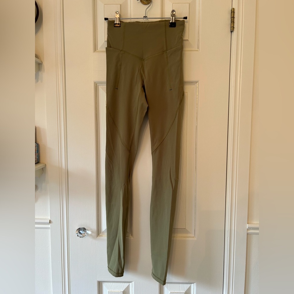 Lululemon Olive Green High-Waisted Leggings with Pockets